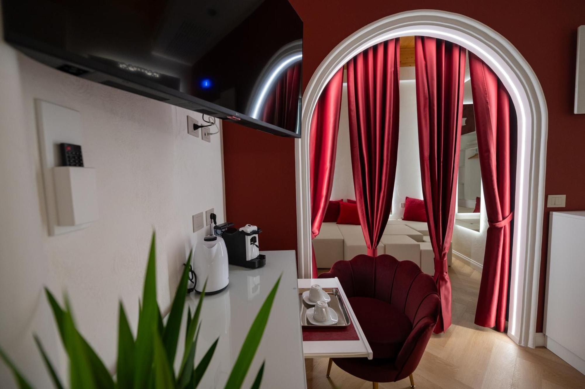 La Divina - Free Parking - Bed and Breakfast Tropea Buitenkant foto