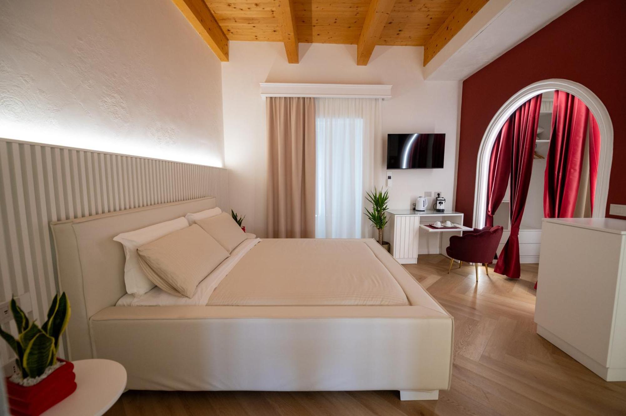 La Divina - Free Parking - Bed and Breakfast Tropea Buitenkant foto