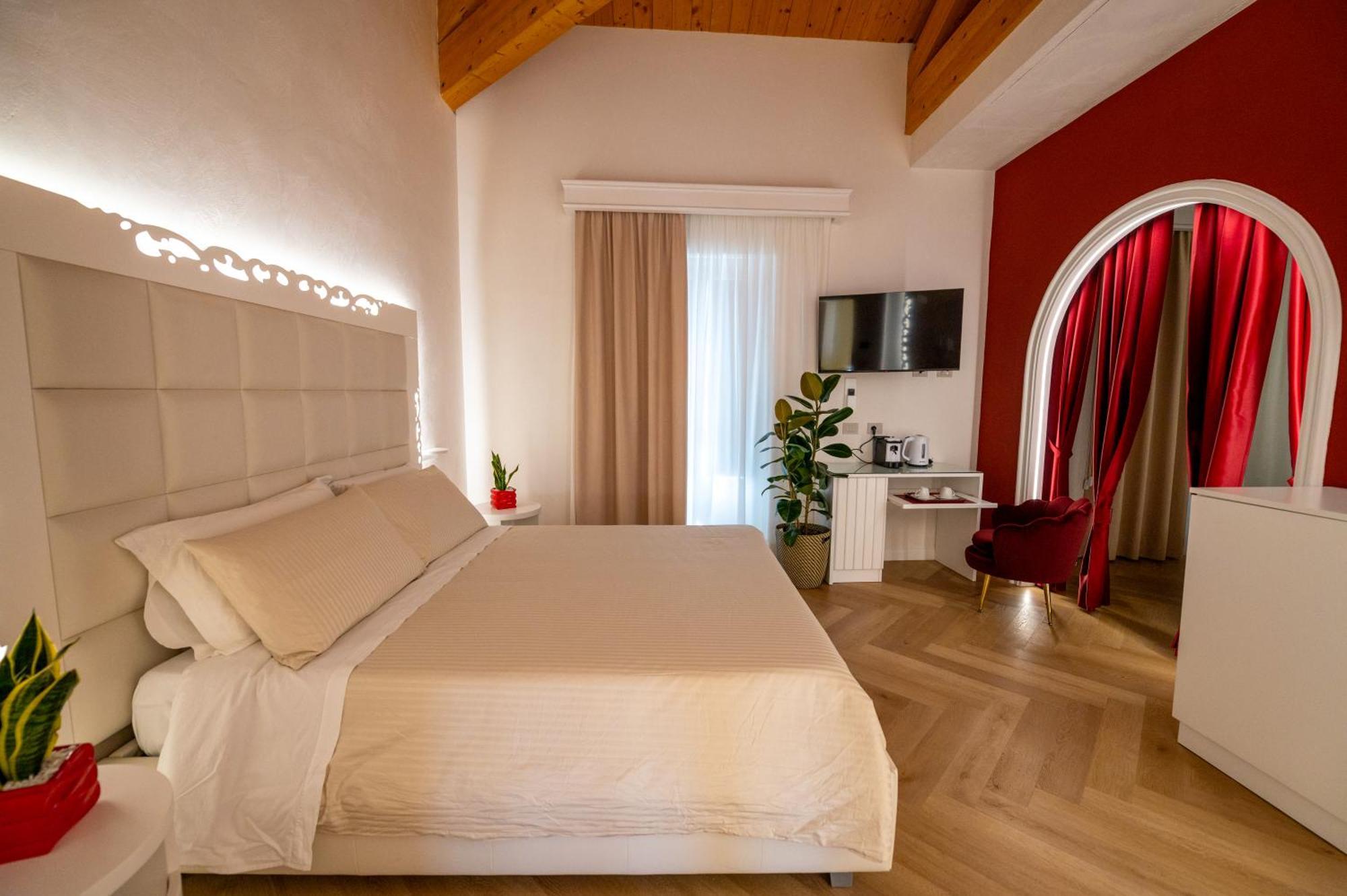 La Divina - Free Parking - Bed and Breakfast Tropea Buitenkant foto