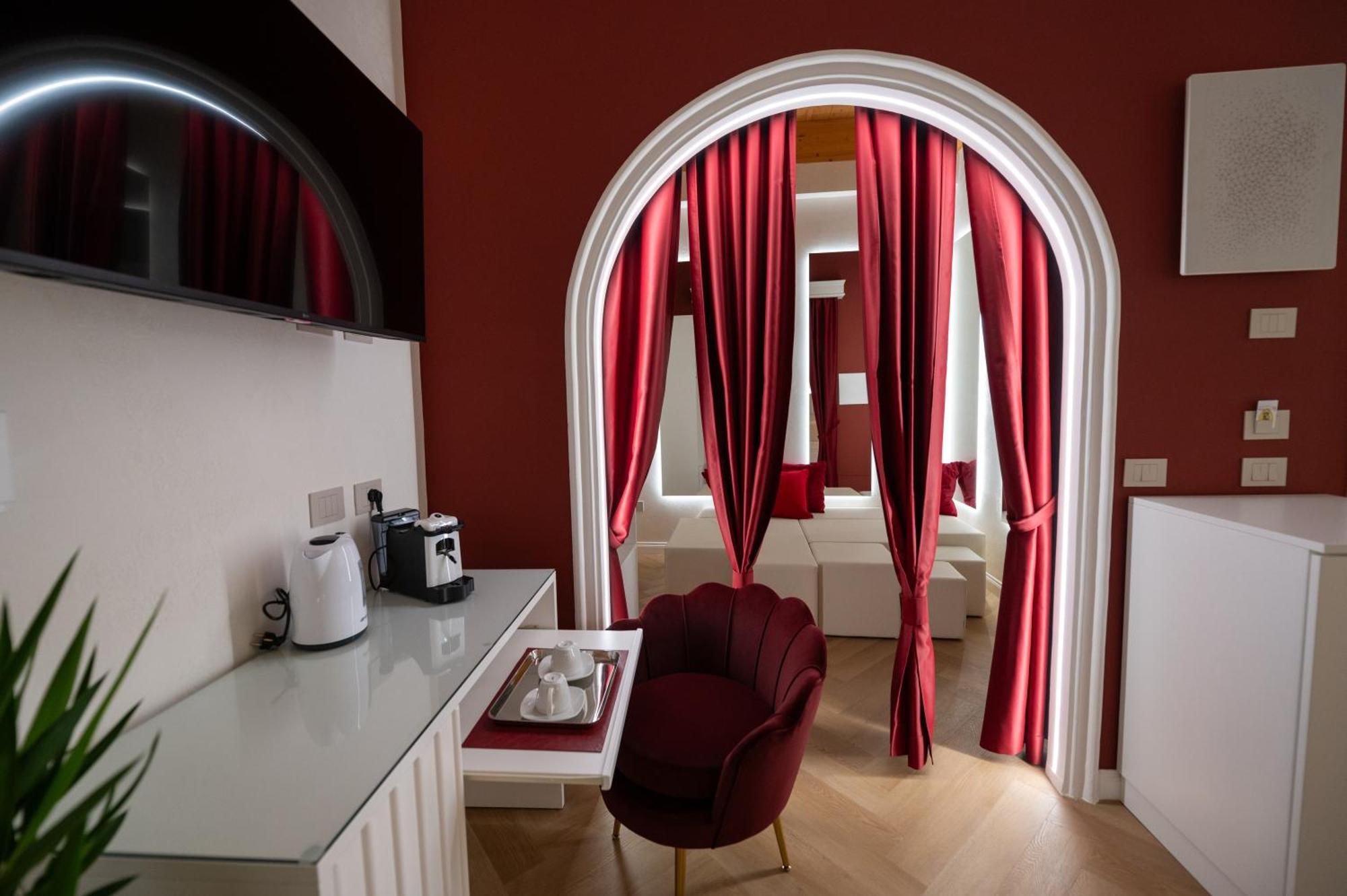 La Divina - Free Parking - Bed and Breakfast Tropea Buitenkant foto