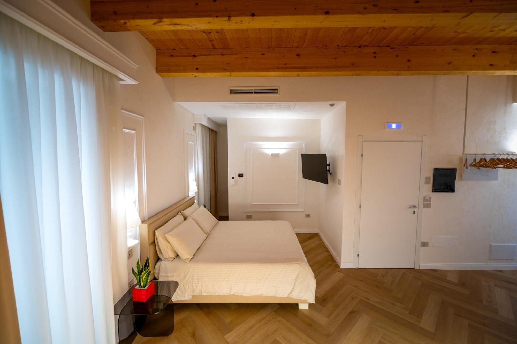 La Divina - Free Parking - Bed and Breakfast Tropea Buitenkant foto