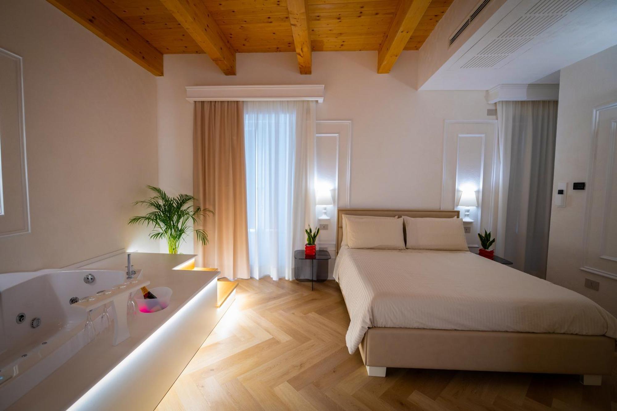 La Divina - Free Parking - Bed and Breakfast Tropea Buitenkant foto