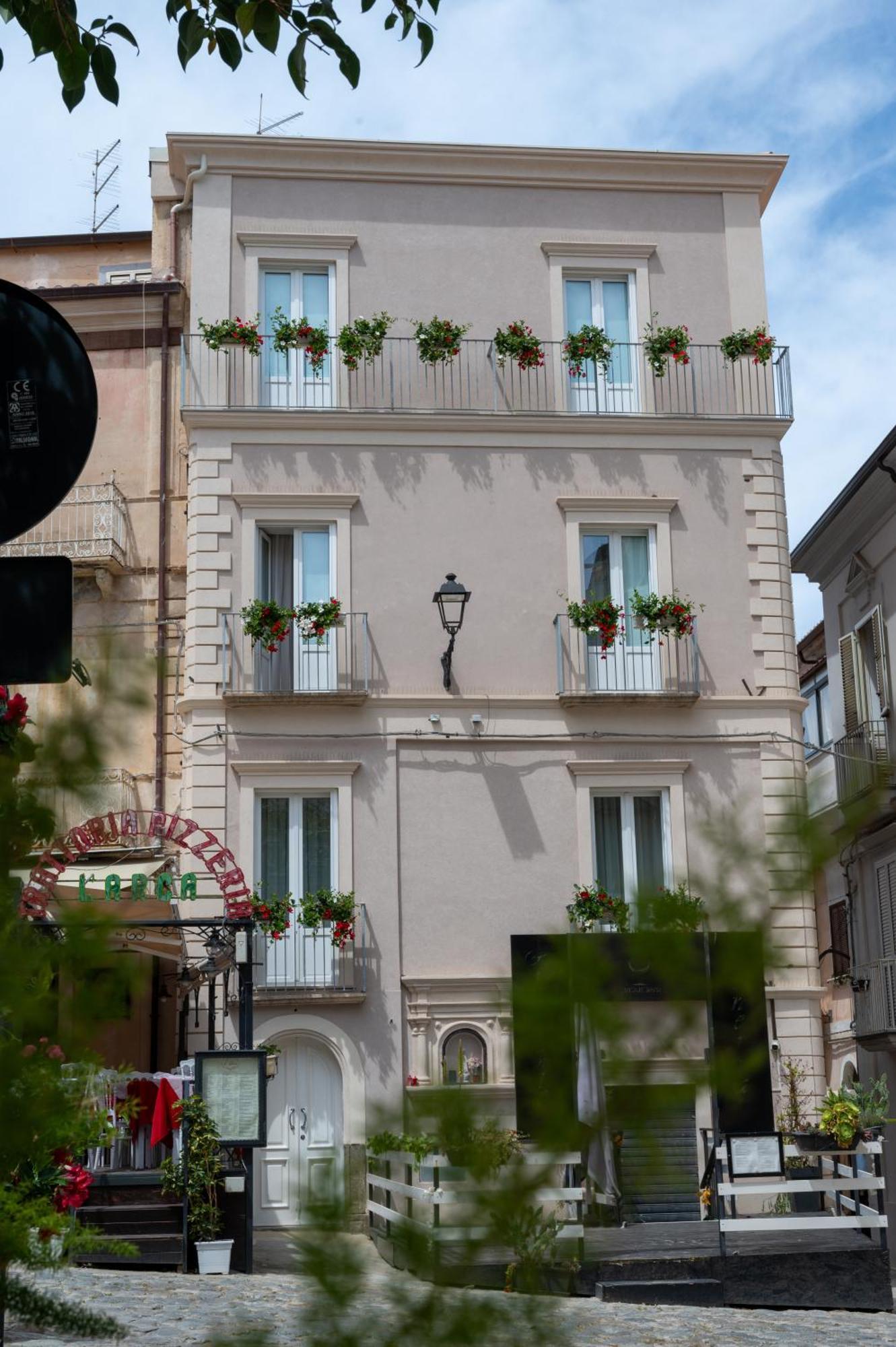 La Divina - Free Parking - Bed and Breakfast Tropea Buitenkant foto