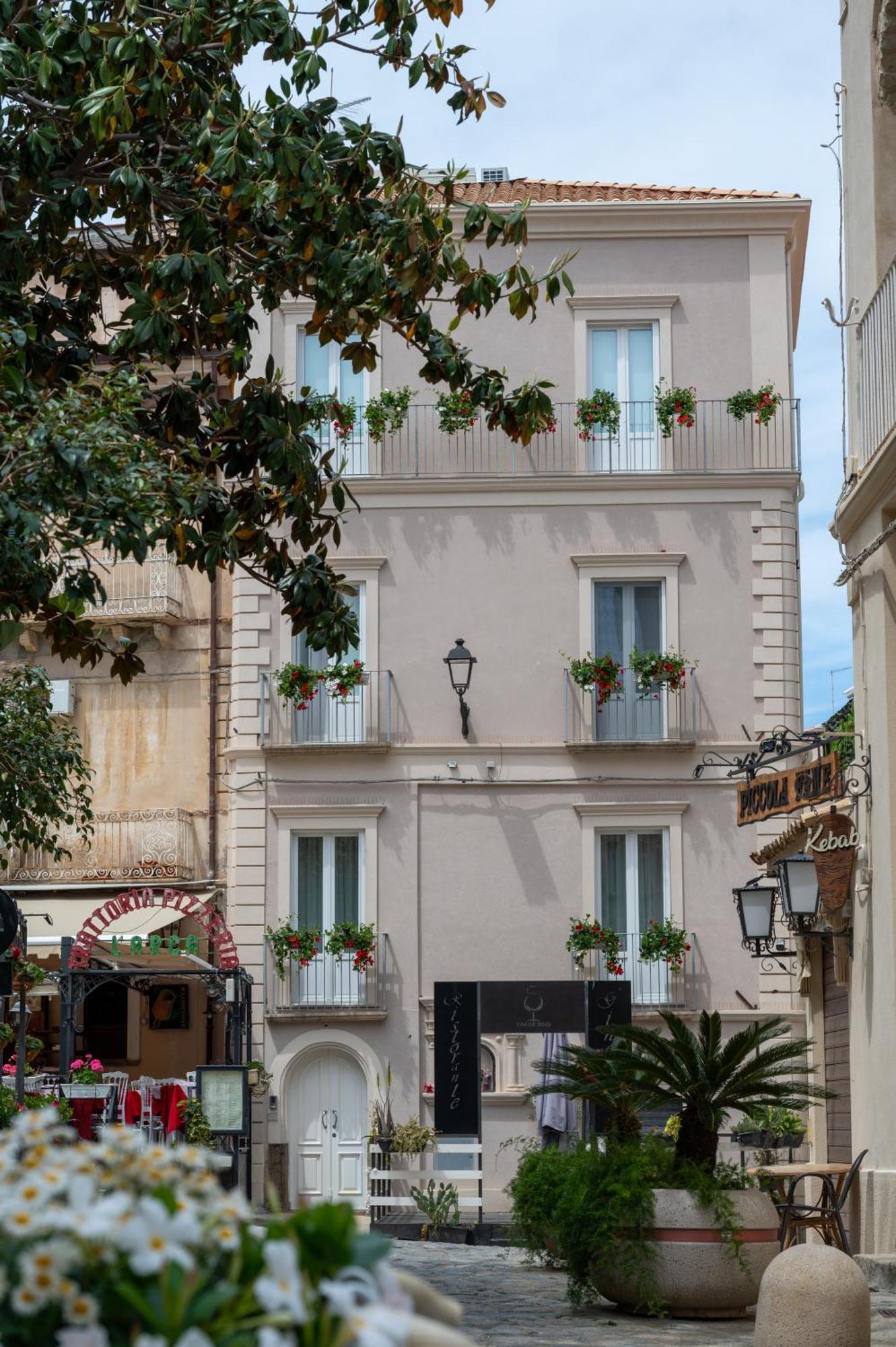 La Divina - Free Parking - Bed and Breakfast Tropea Buitenkant foto