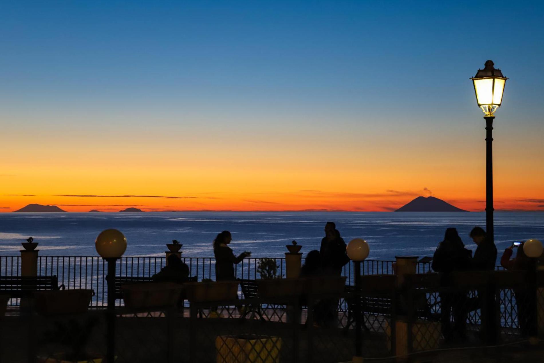 La Divina - Free Parking - Bed and Breakfast Tropea Buitenkant foto